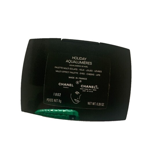 CHANEL HOLIDAY AQUALUMIERES MULTI EFFECT LIP EYE CHEEK PALETTE LIMITED EDITION - Picture 3 of 3